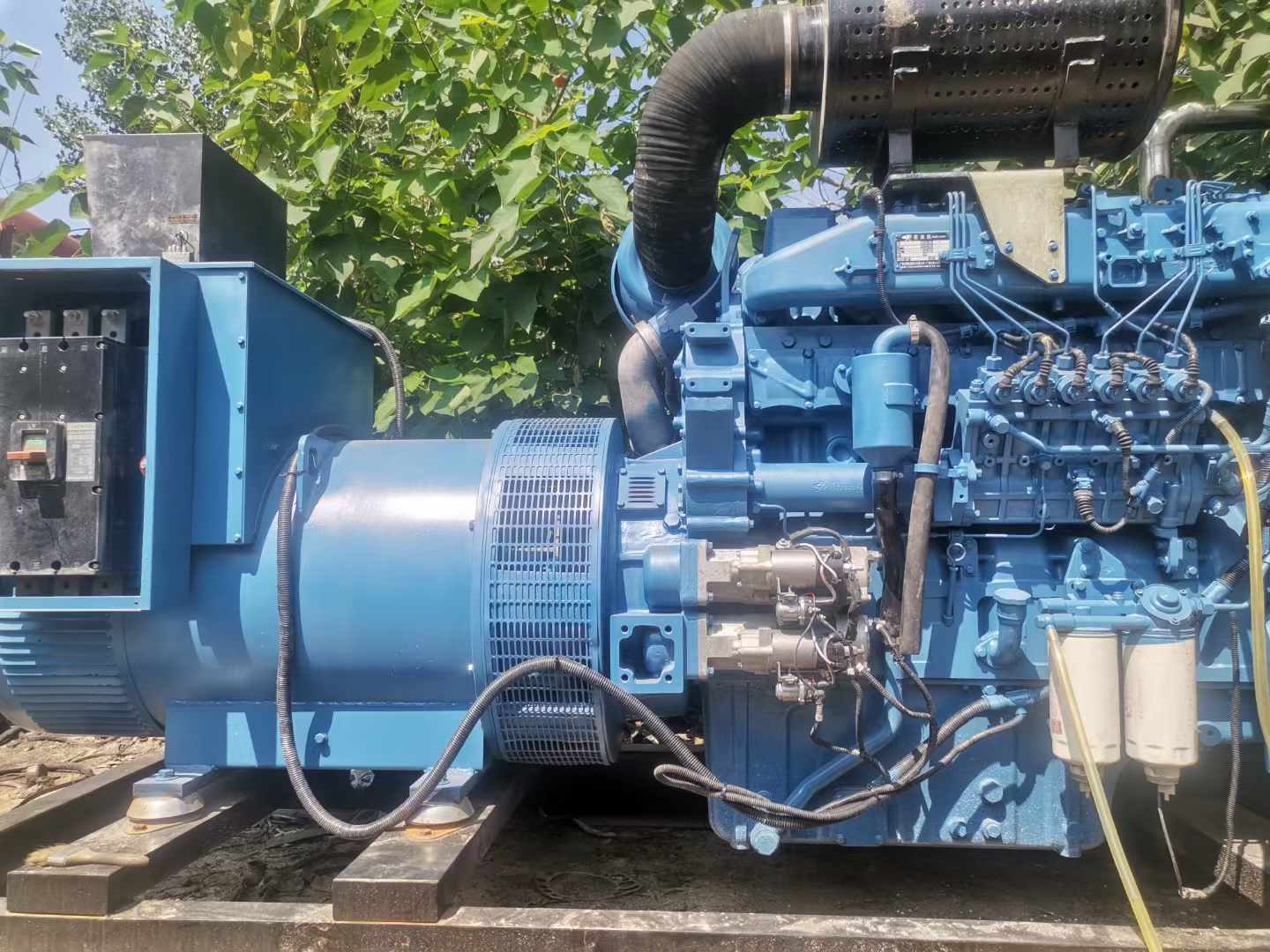 衡东详细说明降低 800kW 柴油发电机输出电流波动的方法