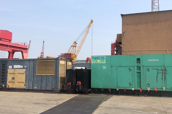 衡东发电机出租空气滤清器的清洁频率是多少?